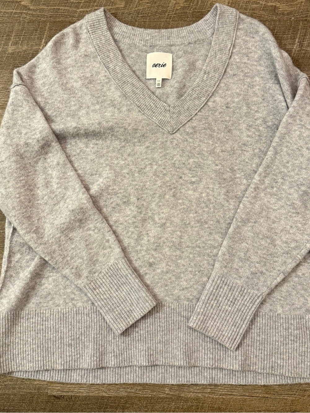 aerie Women's V-Neck Sweater in Light Heather Gray
